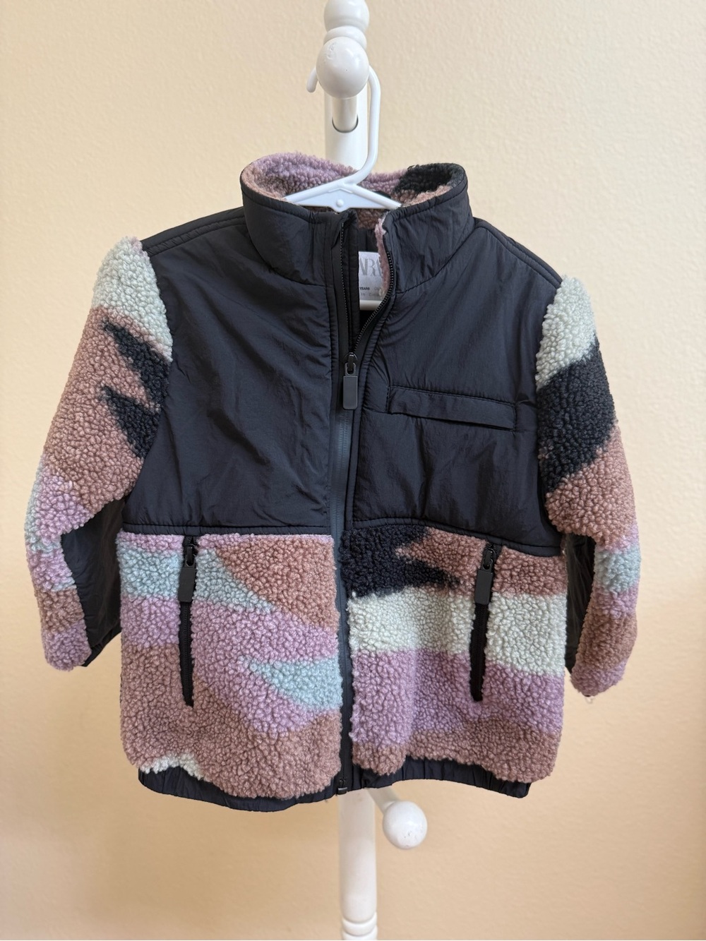Zara Kids Colorblock Sherpa Puffer Jacket in Black, Pink, Cream, Blue
